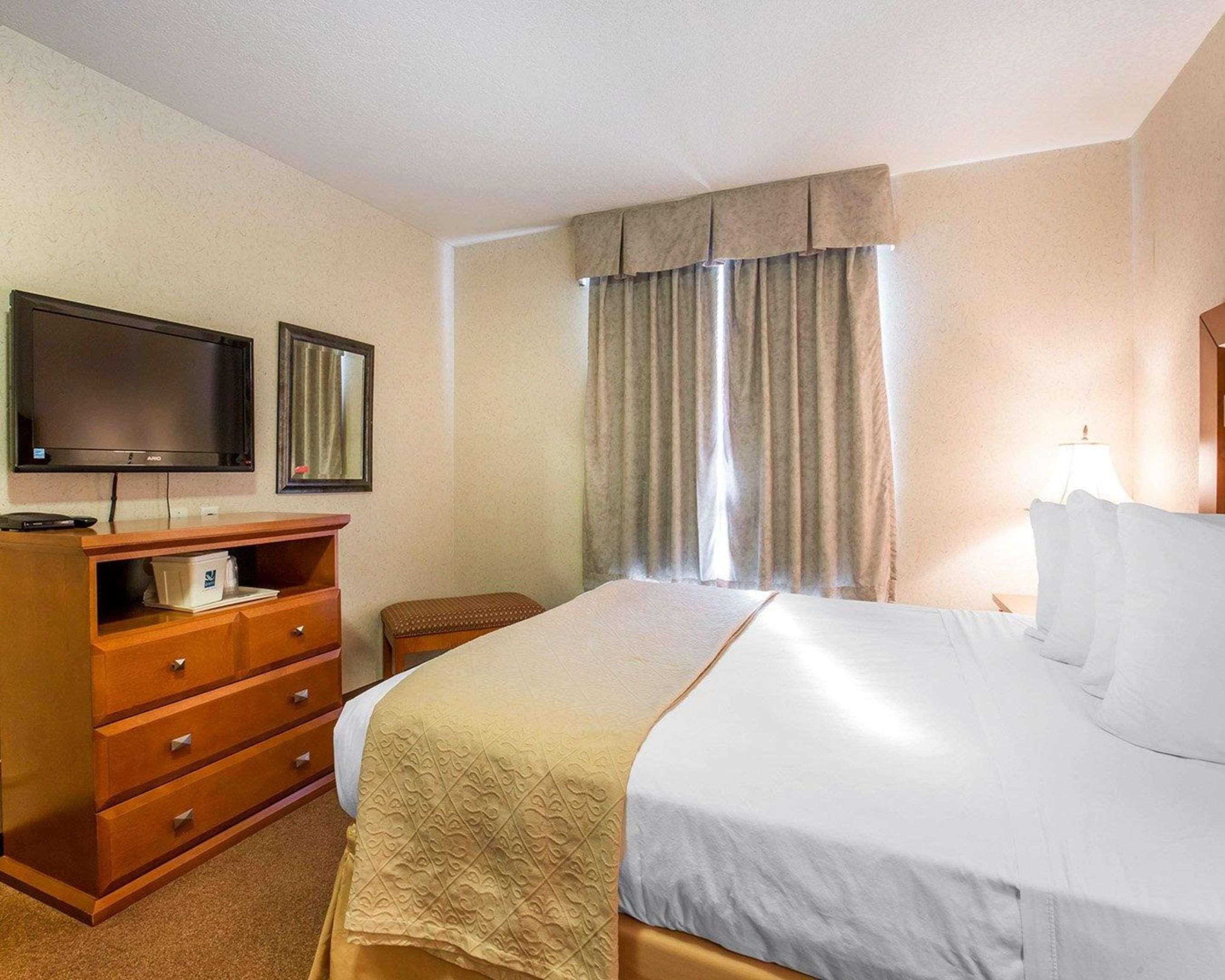 Quality Inn & Suites Lethbridge Εξωτερικό φωτογραφία