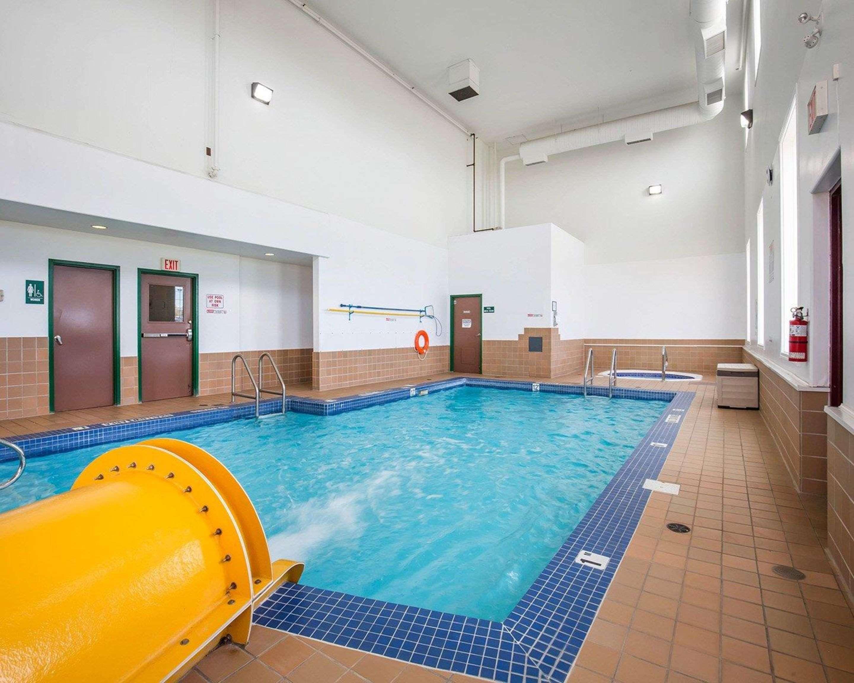 Quality Inn & Suites Lethbridge Εξωτερικό φωτογραφία