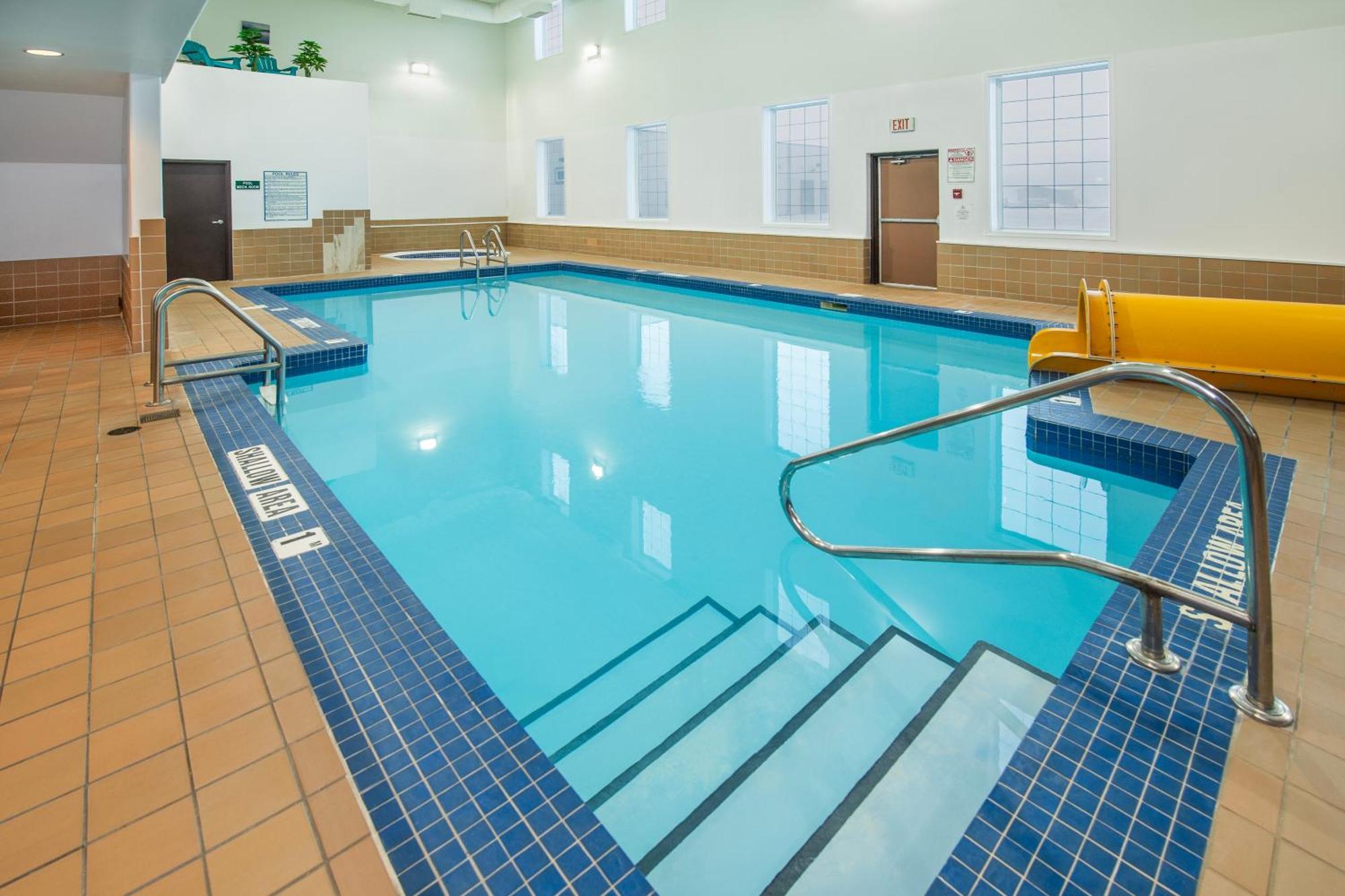 Quality Inn & Suites Lethbridge Εξωτερικό φωτογραφία