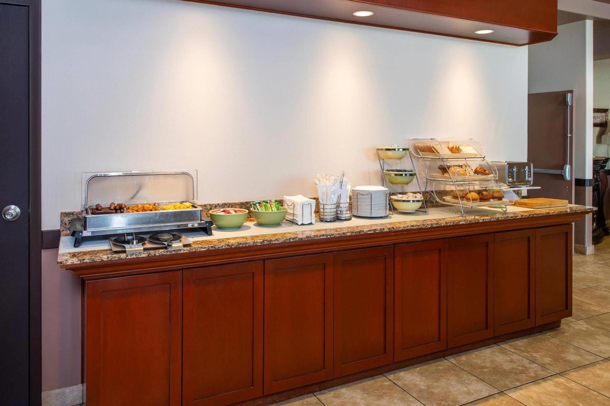 Quality Inn & Suites Lethbridge Εξωτερικό φωτογραφία